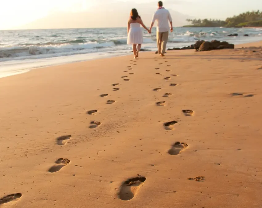 How Can I Make My Beach Wedding in Maui Unique?